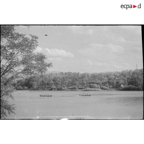 Rallye nautique à étapes entre Seyssel (Ain et Haute-Savoie) et Avignon (Vaucluse).