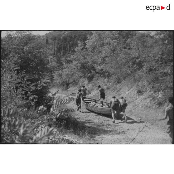 Rallye nautique à étapes entre Seyssel (Ain et Haute-Savoie) et Avignon (Vaucluse).