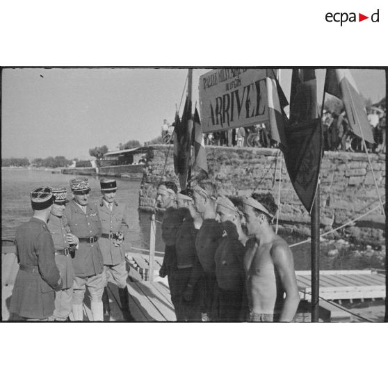 Rallye nautique à étapes entre Seyssel (Ain et Haute-Savoie) et Avignon (Vaucluse).