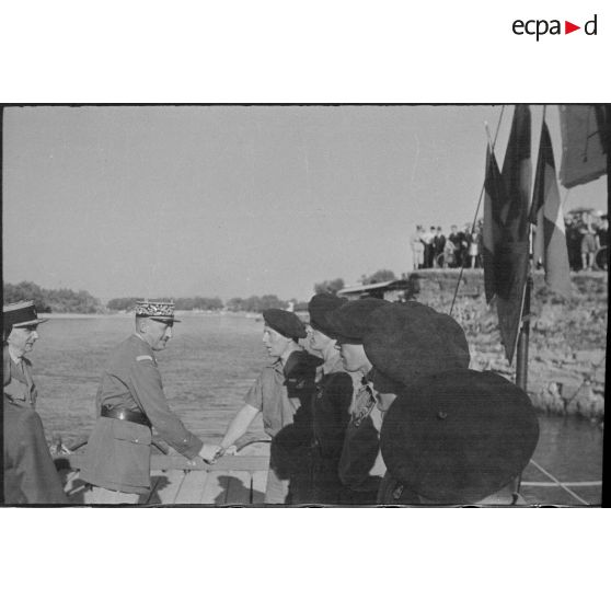 Rallye nautique à étapes entre Seyssel (Ain et Haute-Savoie) et Avignon (Vaucluse).