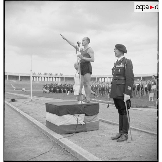 Correspond au cliché  VICHY 21-335. Identification à faire.