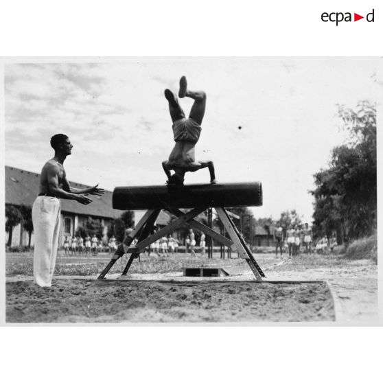 Séance d'hébertisme à l'EMP d'Autun, repliée à Valence.