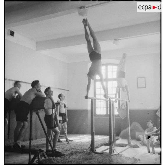 Séance de gymnastique au 23e RI.