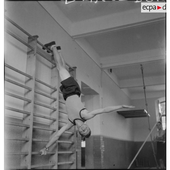 Séance de gymnastique au 23e RI.