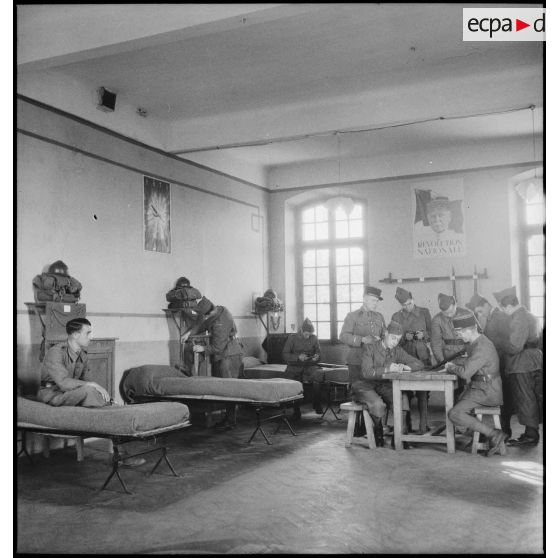 Chambrée troupe moderne au 23e RI.