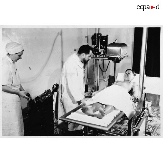 Poste de radiographie de l'hôpital héliomarin.