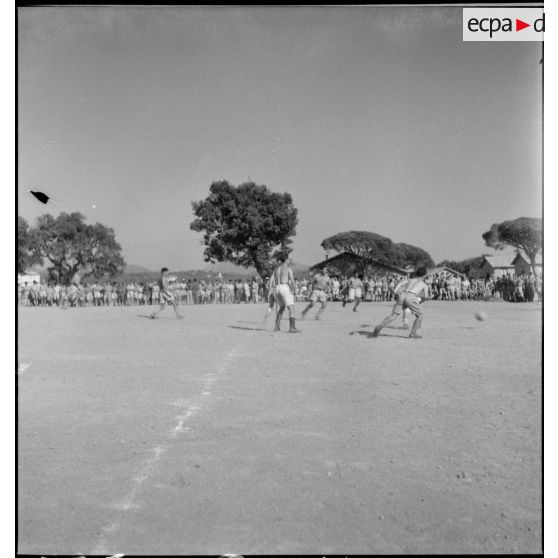 Match de football au camp Galliéni à Fréjus.
