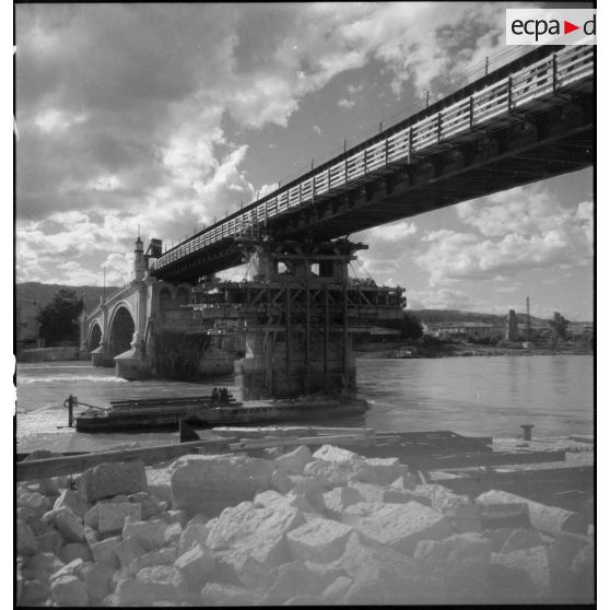 Pont sur le Rhône à Valence.