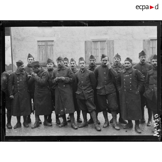 Froissy, les volontaires sud-américains de la Légion Etrangère. [légende d'origine]