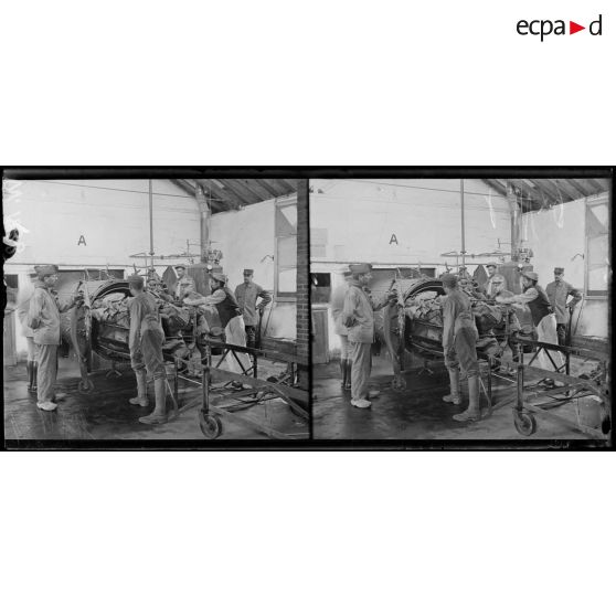 La désinfection des effets. [légende d'origine]