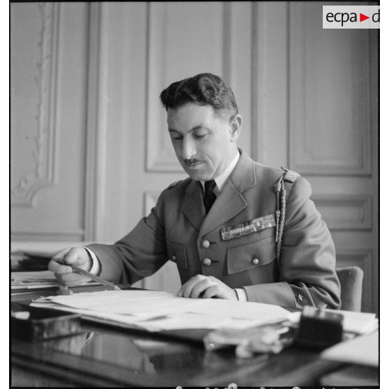 Portrait du général de division Odilon Picquendar (ou Piquendar selon les sources), chef d'état-major de l'armée de terre de juillet 1940 à l'été 1942.