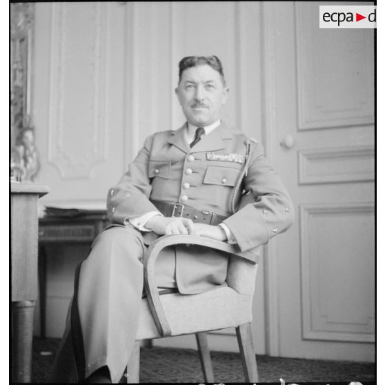 Portrait du général de division Odilon Picquendar (ou Piquendar selon les sources), chef d'état-major de l'armée de terre de juillet 1940 à l'été 1942.