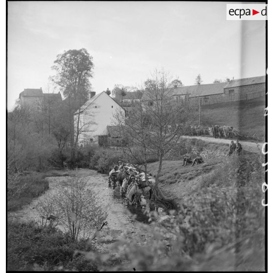 Manoeuvre du 2e RD au camp militaire de La Courtine.