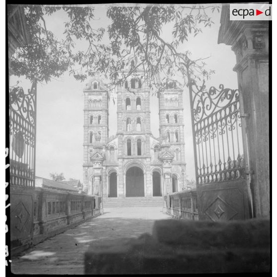 L'église de Ha Hoï.
