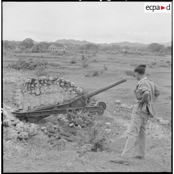 Les restes d'un char japonais dans la région de Lang Son.