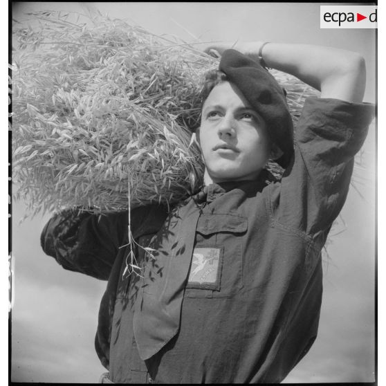 Portraits d'élèves de l'établissement d'éducation d'Epinal replié à Montélimar.