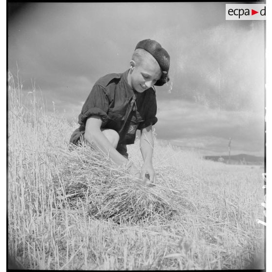 Portraits d'élèves de l'établissement d'éducation d'Epinal replié à Montélimar.