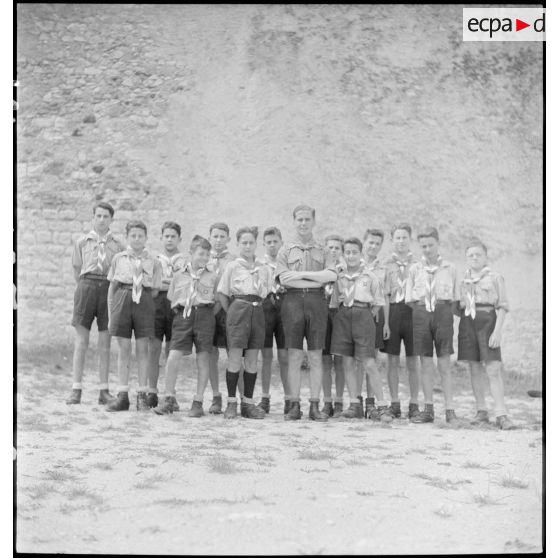 Les scouts de l'établissement d'éducation d'Epinal replié à Montélimar.