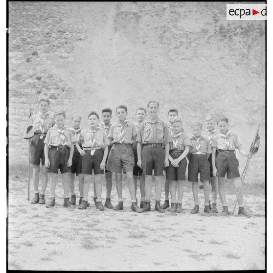 Les scouts de l'établissement d'éducation d'Epinal replié à Montélimar.