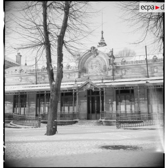 L'entrée du casino de Néris-les-Bains (Allier).