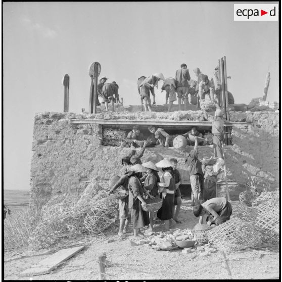 Réparation des brèches après la libération du poste de Huu Bang