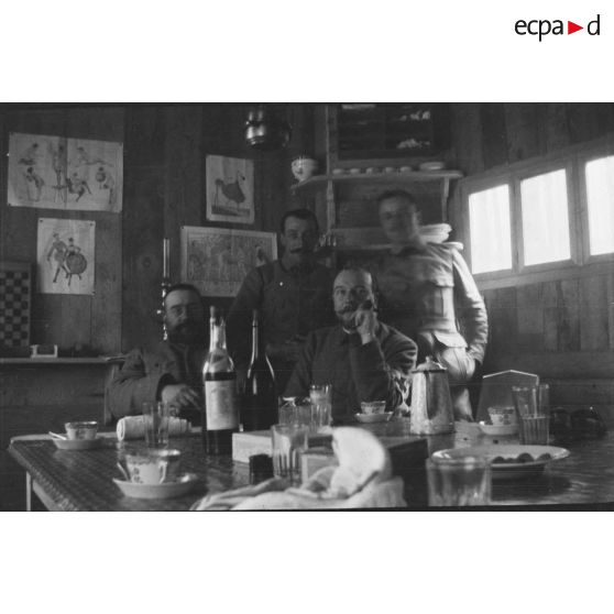 Pré de Raves. La vie au camp. Février - 14-7-1916. [légende d'origine]