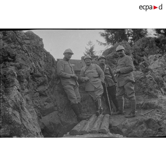 Pré de Raves. Observatoires, panoramas. 7-1916. [légende d'origine]