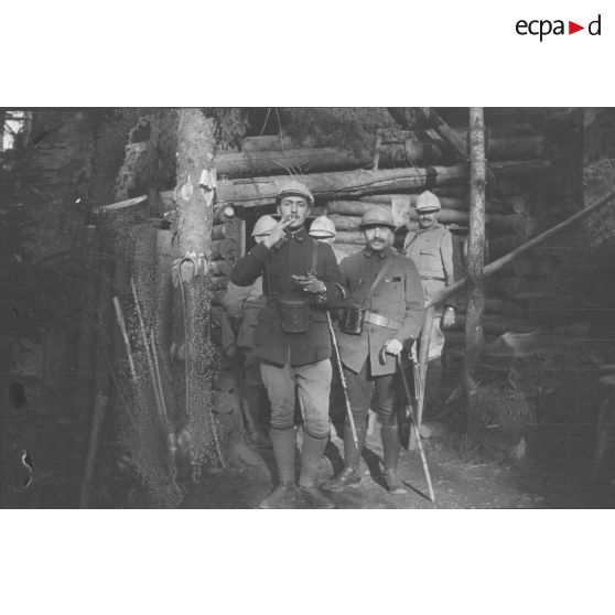 Pré de Raves. Observatoires, panoramas. 7-1916. [légende d'origine]