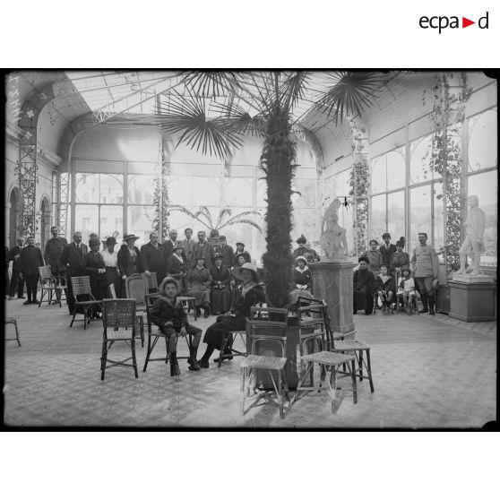 Bagnères de Bigorre. Exposition circulaire de la section photographique de l'armée. [légende d'origine]