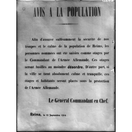 Paris, 6 avenue Malakoff. Musée Leblanc. Affiche allemande à Reims. [légende d’origine]