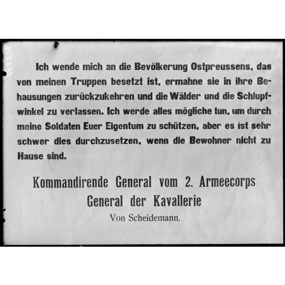 Paris, 6 avenue Malakoff. Musée Leblanc. Affiche allemande. [légende d’origine]