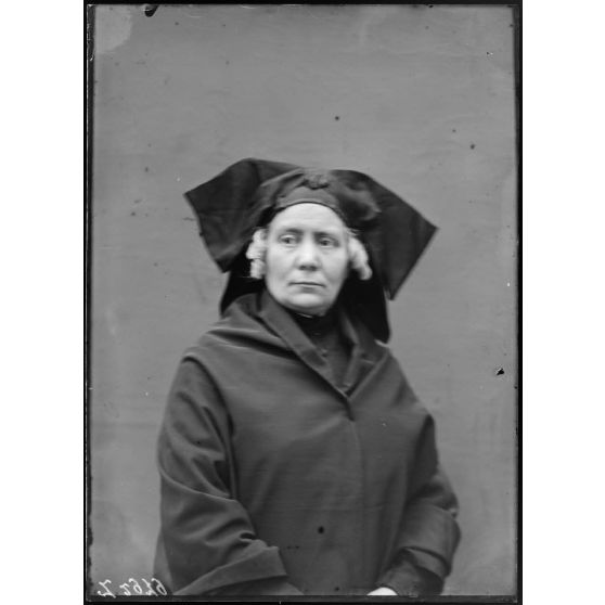 [Portrait d'une femme].