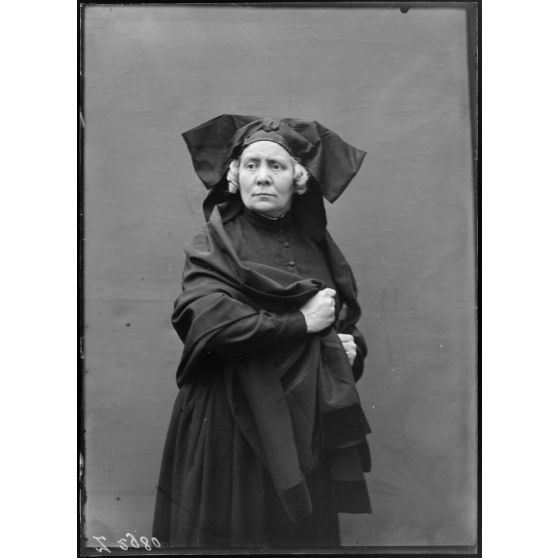 [Portrait de femme].