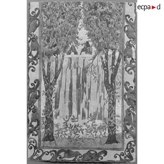 Paris. Musée Galliera. Exposition de dessins d'enfants. [légende d'origine]