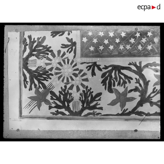 Paris. Musée Galliera. Exposition de dessins d'enfants. [légende d'origine]