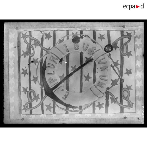 Paris. Musée Galliera. Exposition de dessins d'enfants. [légende d'origine]