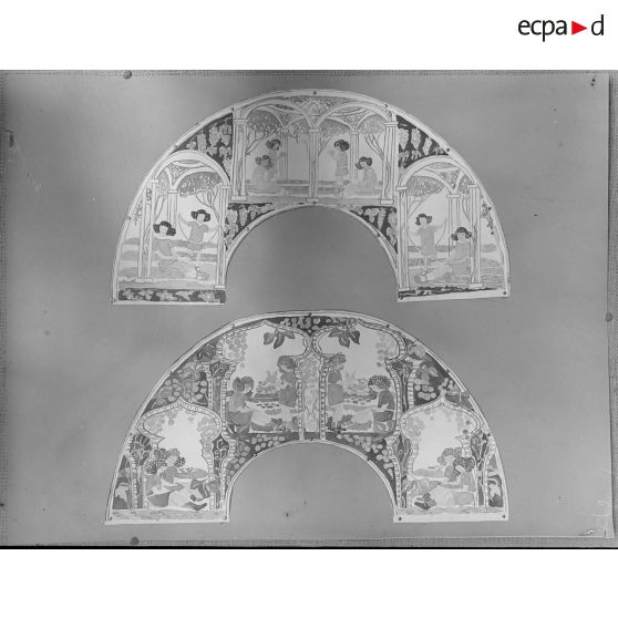 Paris. Musée Galliera. Exposition de dessins d'enfants des écoles primaires. [légende d'origine]