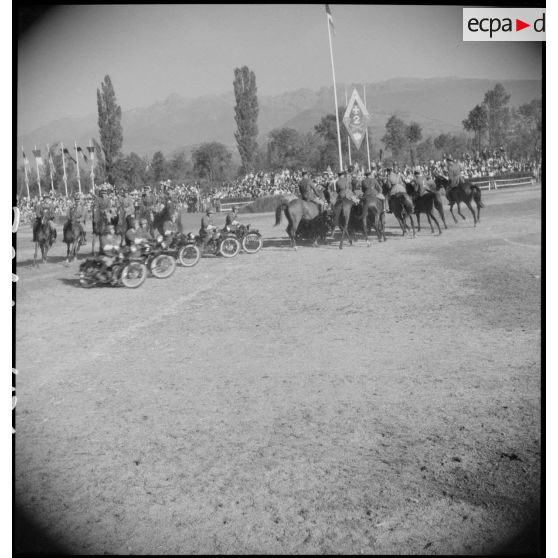 Un carrousel lors de la fête régimentaire du 2e RAM.