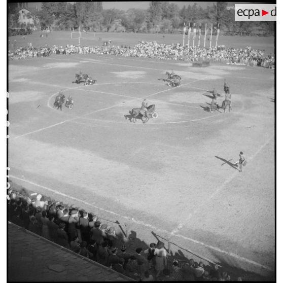 Un carrousel lors de la fête régimentaire du 2e RAM.