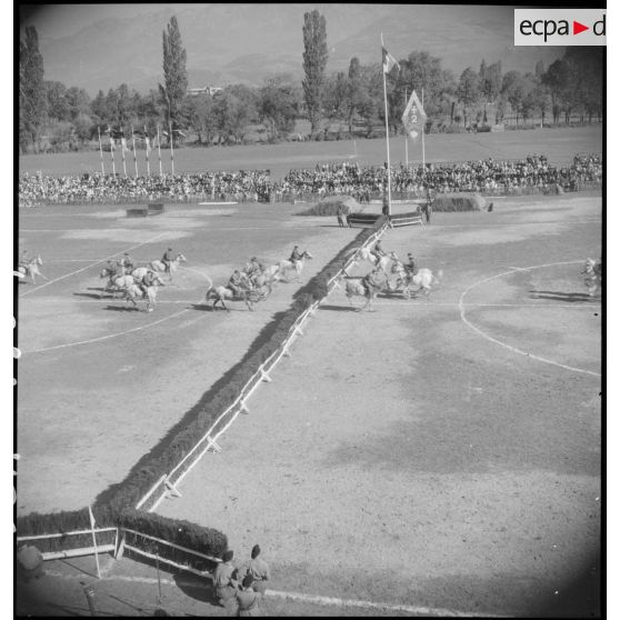Un carrousel lors de la fête régimentaire du 2e RAM.