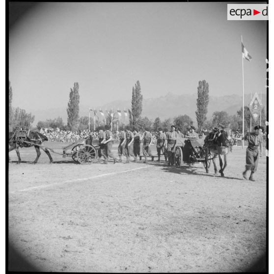 Un carrousel lors de la fête régimentaire du 2e RAM.