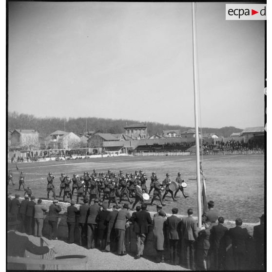 Défilé de la fanfare de la Garde.