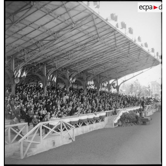 Finale de la coupe de France de football des unités de la Garde à Clermont-Ferrand.