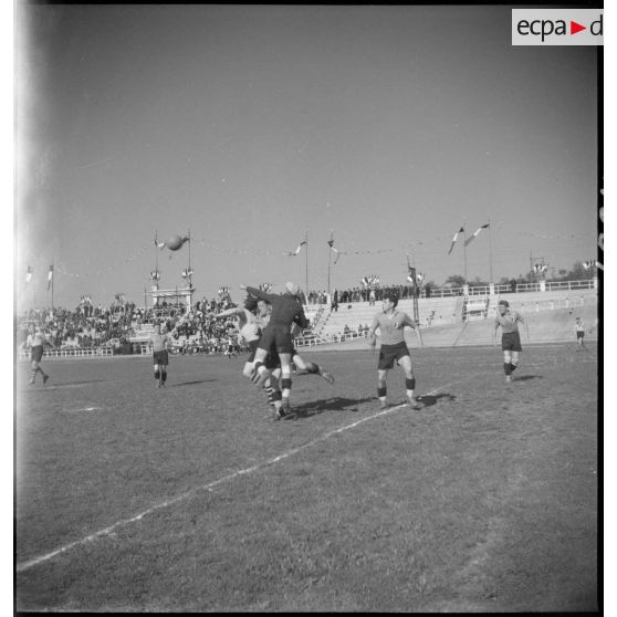 Rencontre de la finale de la coupe de France de football des unités de la Garde.