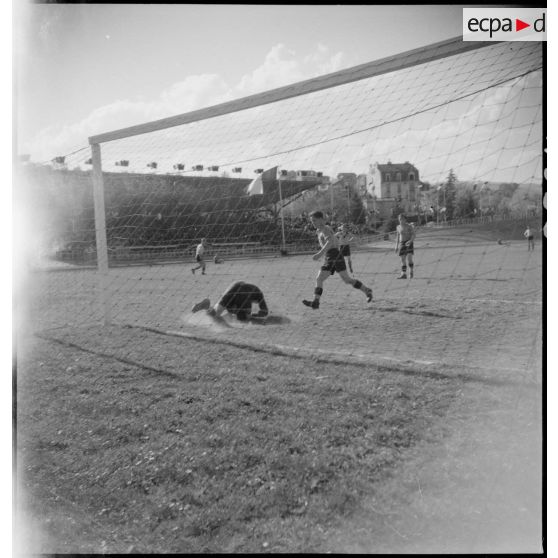 Rencontre de la finale de la coupe de France de football des unités de la Garde.