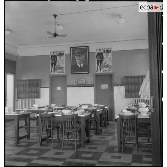 Le réfectoire des gardes célibataires de l'escadron à cheval de la 7e légion de la Garde.