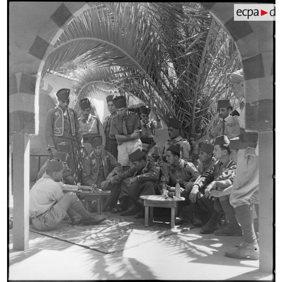 Le café maure du 3e RTA.