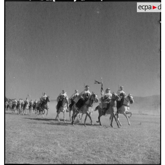 Exercice d'un escadron du 3e RSA.