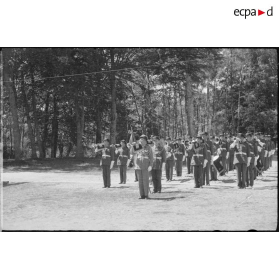 La fanfare du 5e régiment de la Garde de Limoges.