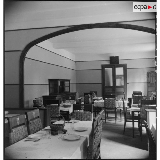 Mess des officiers du centre d'éducation Bayard.